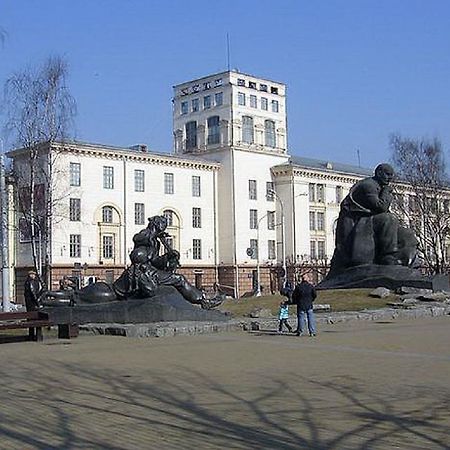 Ferienwohnung Flatcomfort Nezavisimosti 44 Minsk Exterior foto
