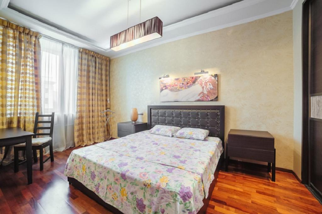 Ferienwohnung Flatcomfort Nezavisimosti 44 Minsk Exterior foto