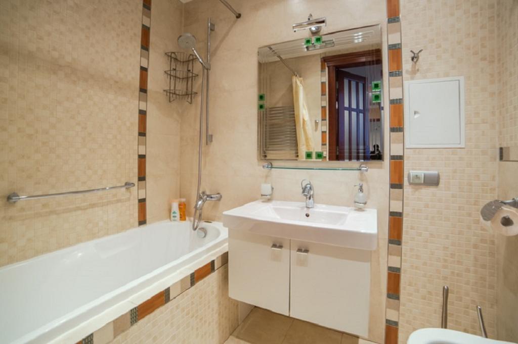Ferienwohnung Flatcomfort Nezavisimosti 44 Minsk Exterior foto